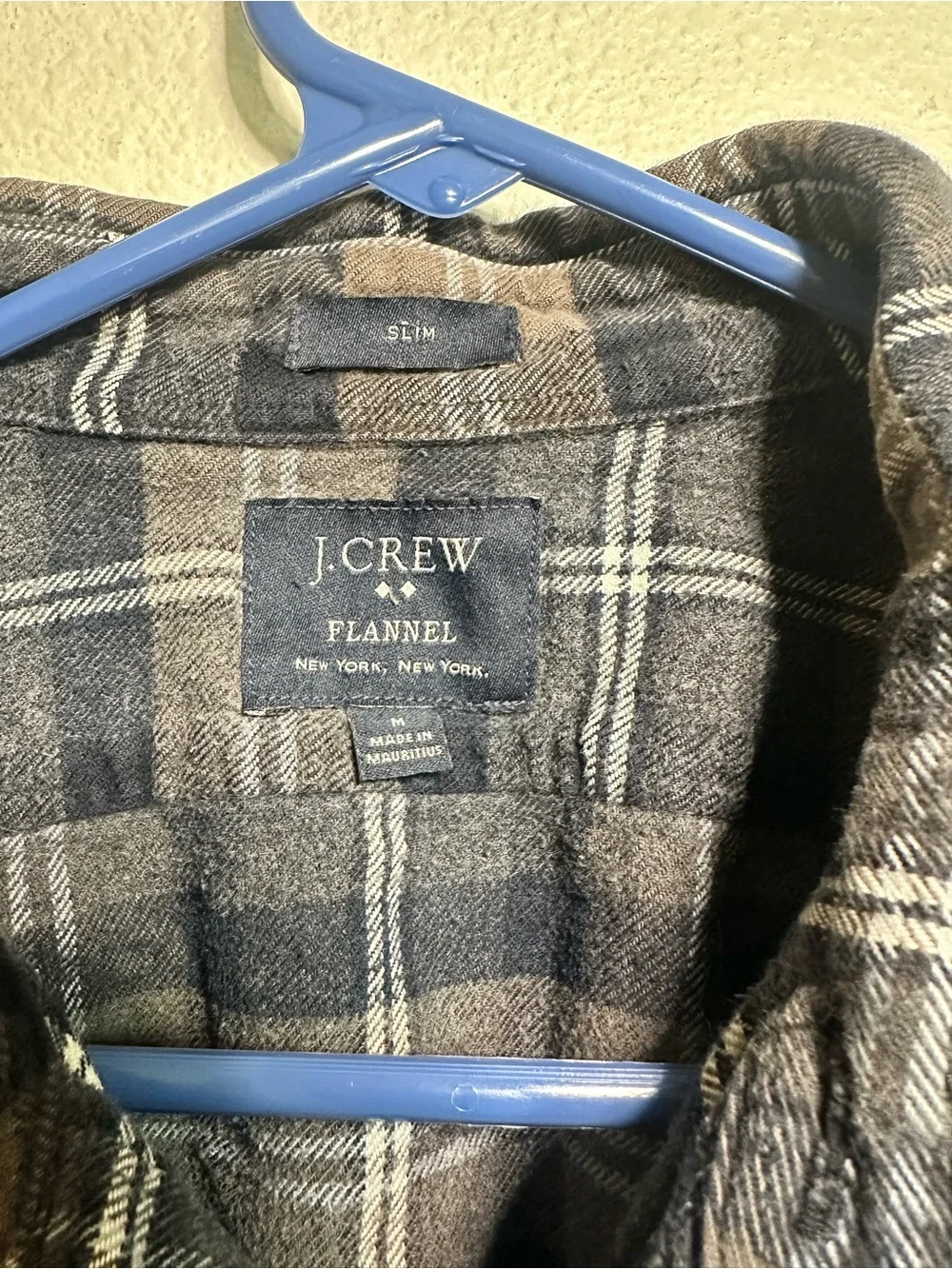 J. Crew Men’s Navy and Gray Plaid Button-Down Shirt Size M